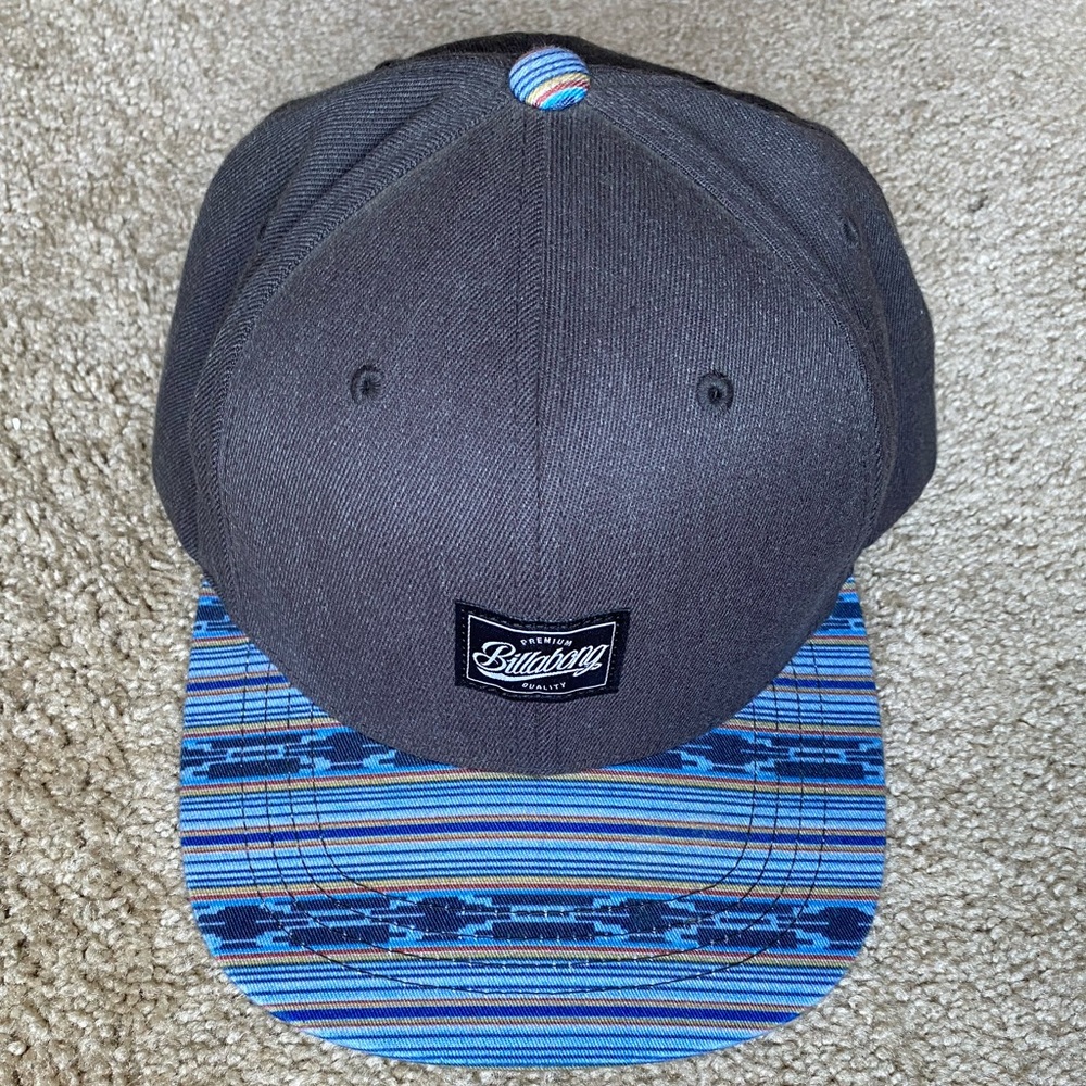 Billabong  Hat - Grey with blue bill design